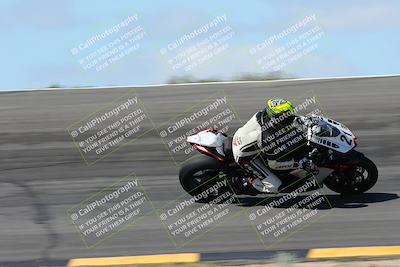 media/Apr-05-2024-Apex Assassins-CVMA Friday Practice (Fri) [[ee2ef04f2b]]/3-Racer 2/Session 3 (Bowl Speed Pans)/